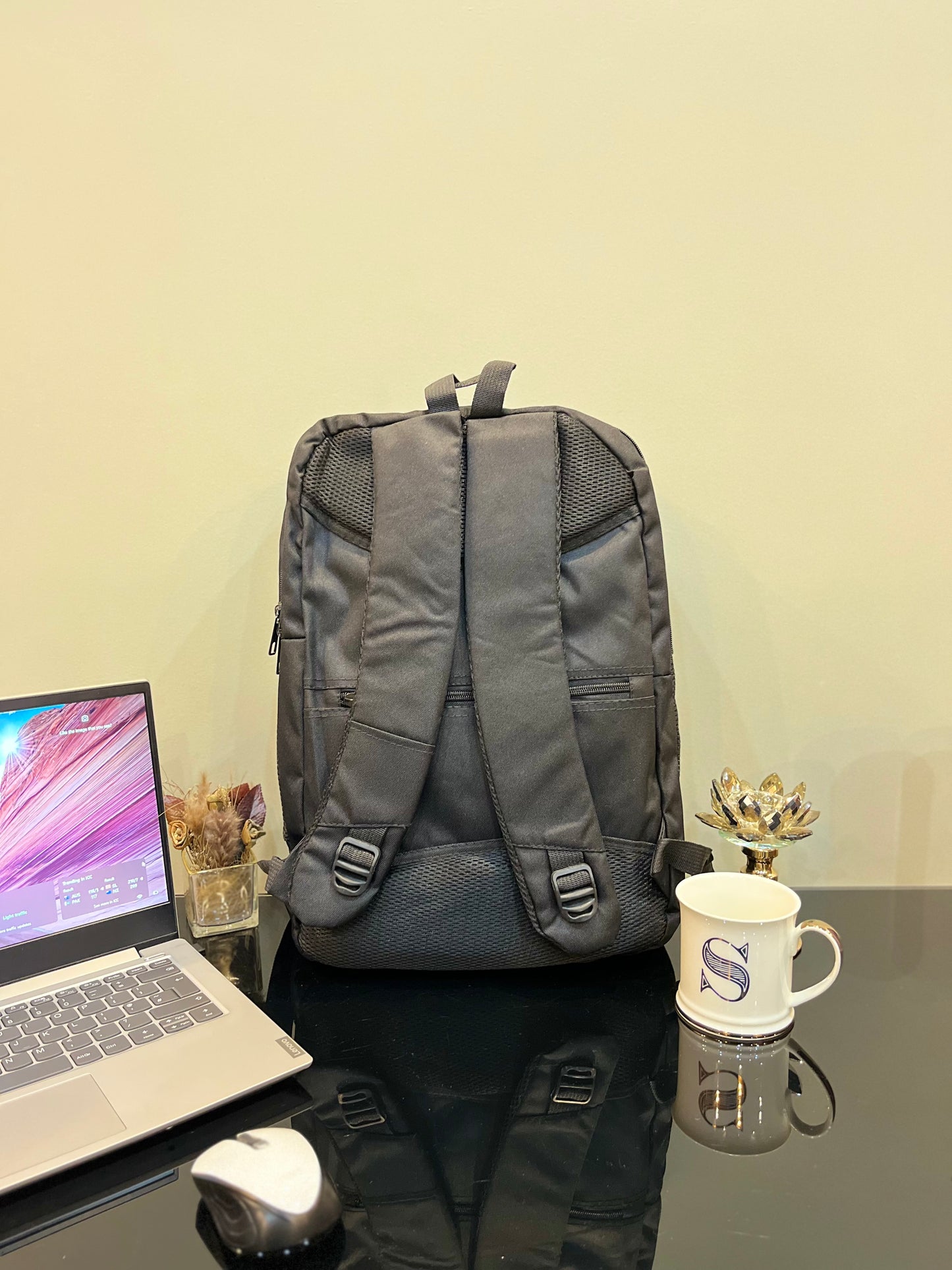 Ultimate Parachute APPLE Laptop Backpack